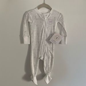 3/$25 NWT Burt’s Bee Baby Footie Pjs 3-6 month